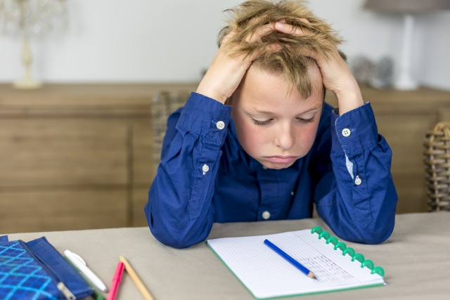 SOS exámenes: ¿cómo ayudar a los niños cuando se ponen muy nerviosos antes de rendir?